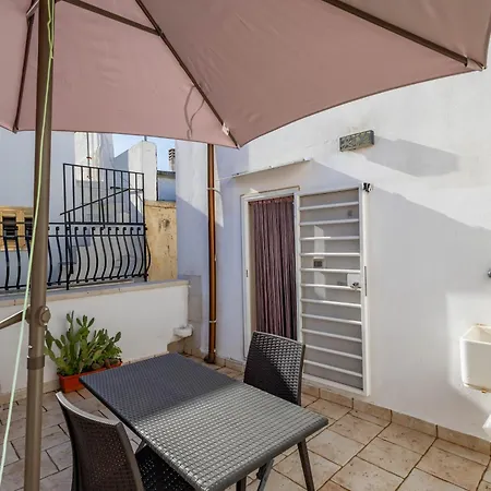 Antiche Mura Nel Cuore Della Pugliabivani, Cucina, Terrazzo Appartamento *