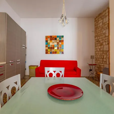 Appartamento Antiche Mura Nel Cuore Della Pugliabivani, Cucina, Terrazzo *