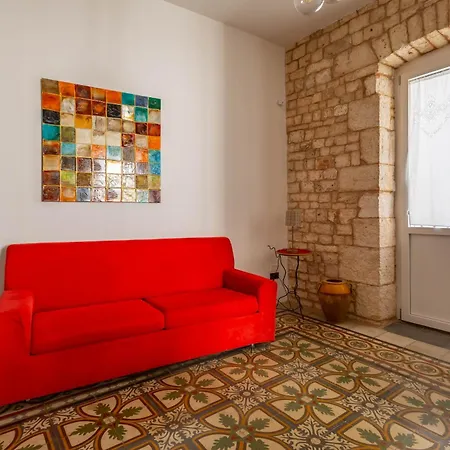 Antiche Mura Nel Cuore Della Pugliabivani, Cucina, Terrazzo