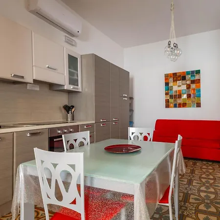 Antiche Mura Nel Cuore Della Pugliabivani, Cucina, Terrazzo Turi